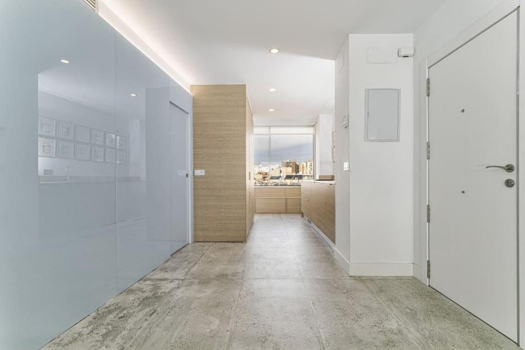 Moderno Y Completo Apartamento Frente Al Mar Málaga Kültér fotó