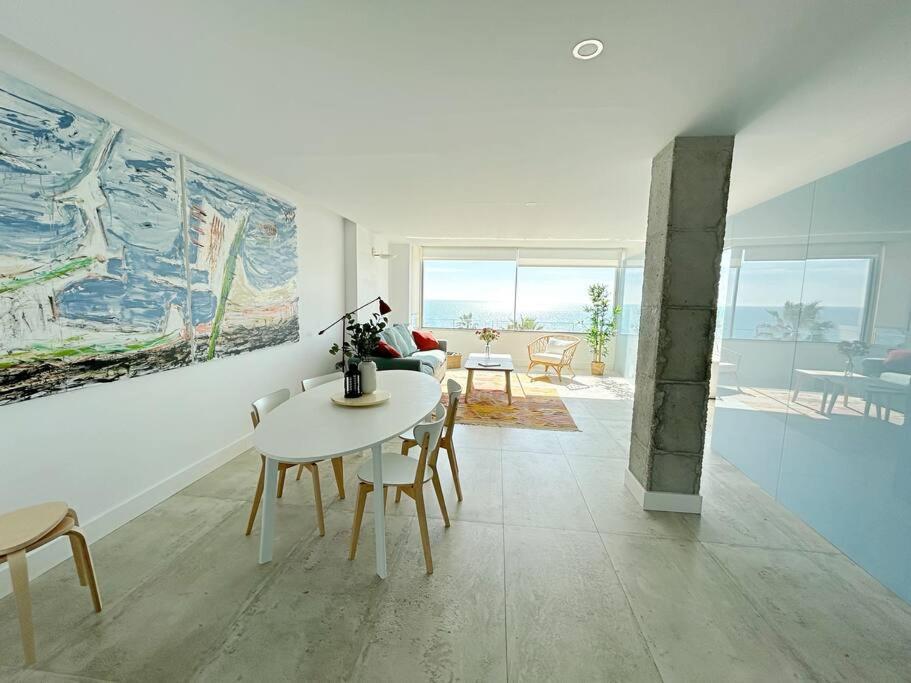 Moderno Y Completo Apartamento Frente Al Mar Málaga Kültér fotó